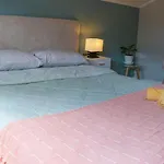 Cabana 2, Barrio Santa Elena