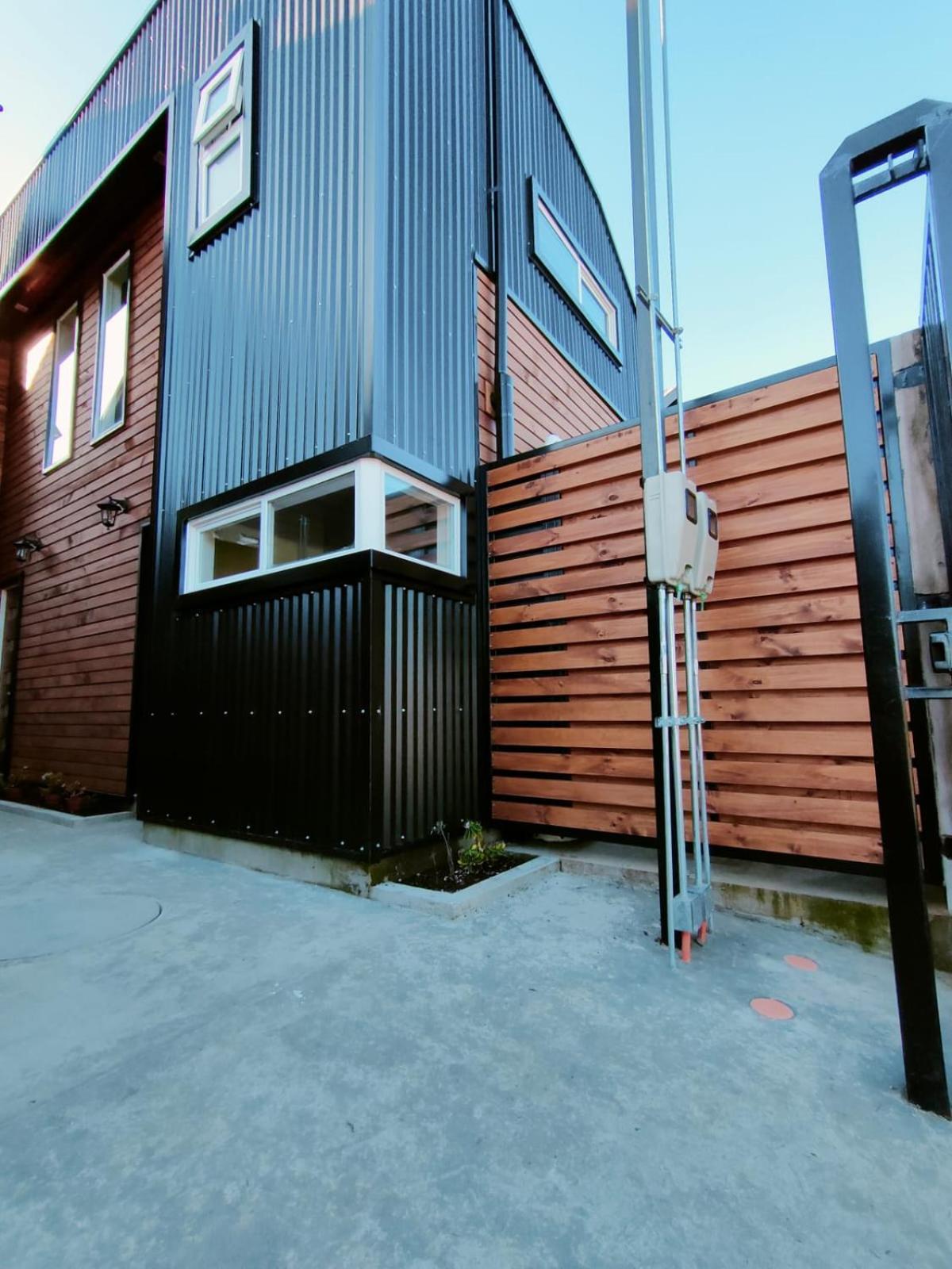 2, Barrio Santa Elena *